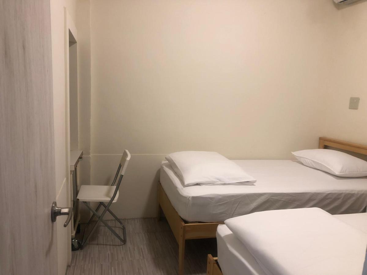 Simple Walk Guest House 小公寓 Тайнан Екстериор снимка