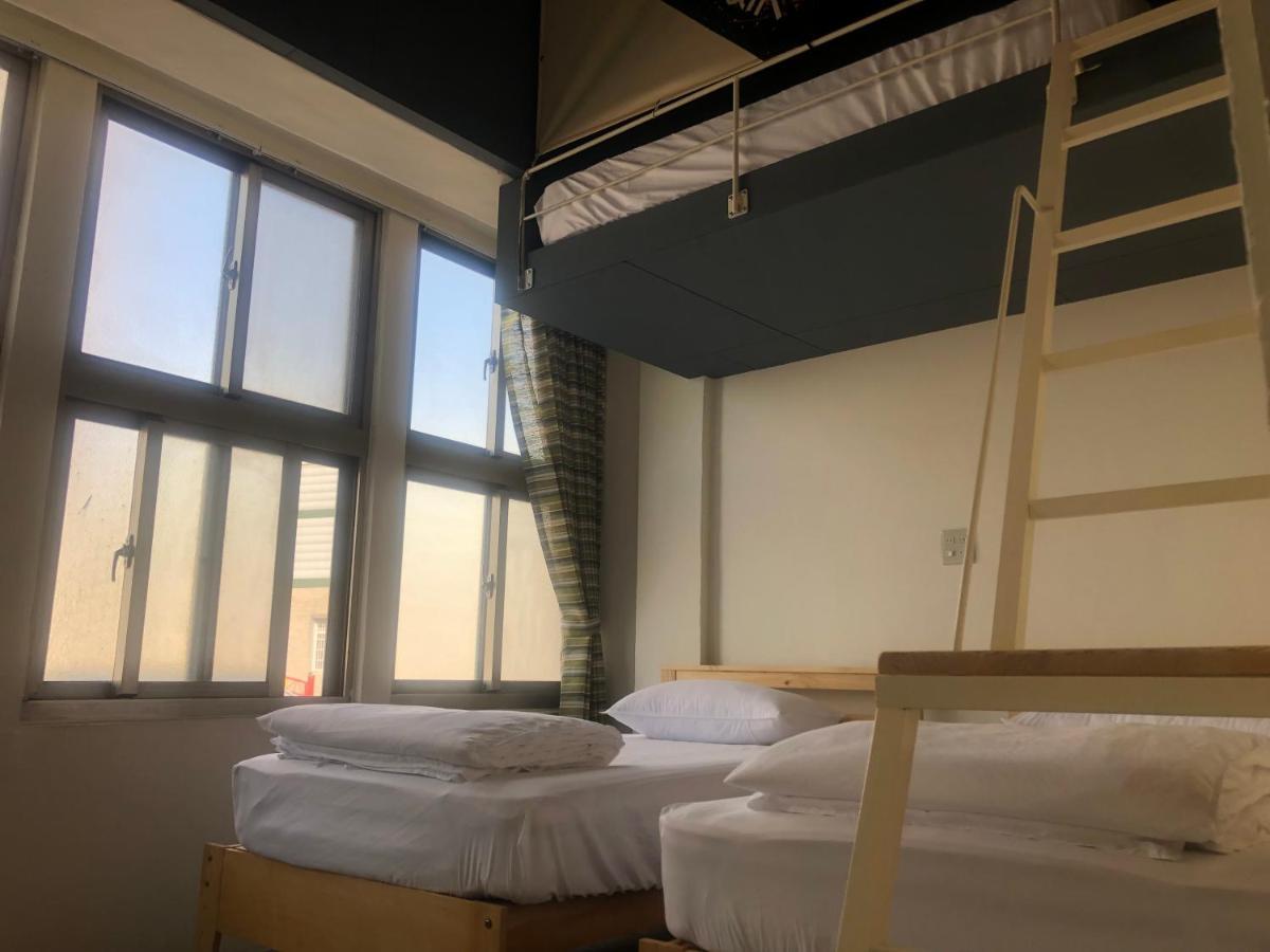 Simple Walk Guest House 小公寓 Тайнан Екстериор снимка